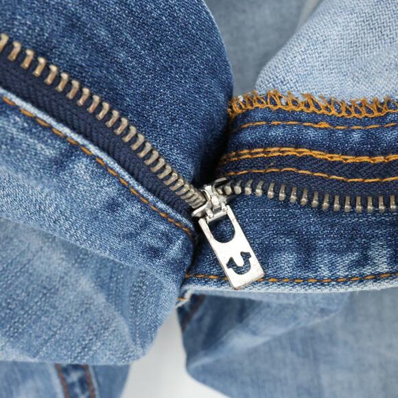 True Religion Jeans Mens 40 x 34 Waist Blue Denim Skinny Flap Pockets Distressed - Picture 14 of 16